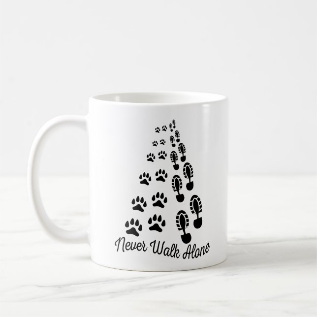 Mug Ne jamais marcher seul Amoureux des chats de chien (Gauche)