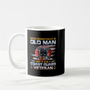 Mug Ne Sous-Estimez Jamais Un Vieux Homme De La Garde 