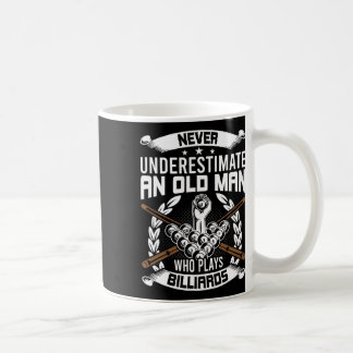 Mug Ne Sous-Estimez Jamais Un Vieux Homme Qui Joue Au