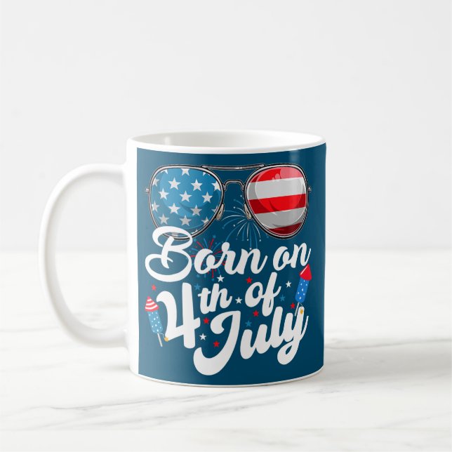 Mug Né Sur 4 juillet Lunettes De Soleil Anniversaire F (Gauche)