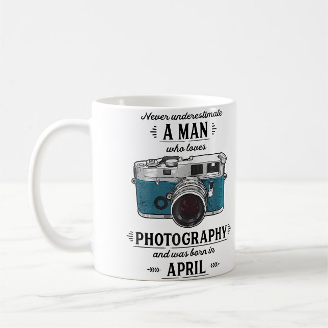 Mug Never Underestimate A Man Who Loves Photography Ap (Gauche)
