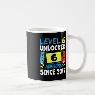 Mug Niveau 6 de garçon d'anniversaire débloqué Incroya