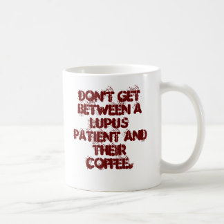 Mug N'obtenez pas entre un patient de lupus et leur