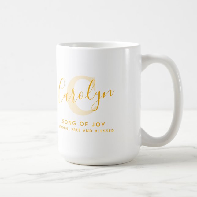 Mug Nom de carolyne signifiant monogramme C texte jaun (Droite)