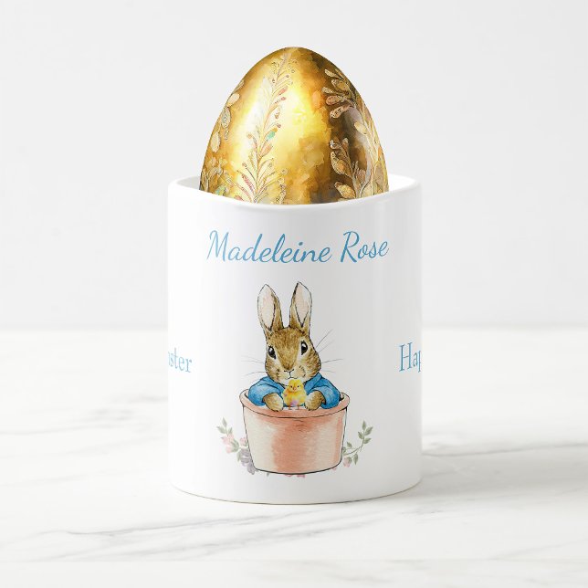 Mug Nom personnalisé Peter le lapin Joyeux café de Pâq (Custom name design, pop an easter egg and turn this into a unique Easter gift)