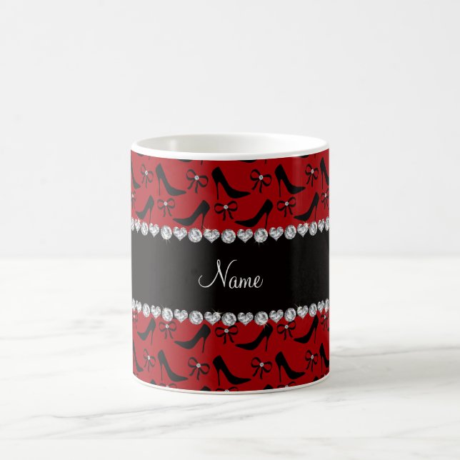 Mug Nom personnalisé rouge noir talons hauts arc diama (Centre)