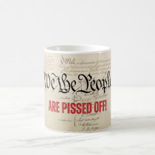 Mug Nous, les gens, nous sommes en colère de regarder 
