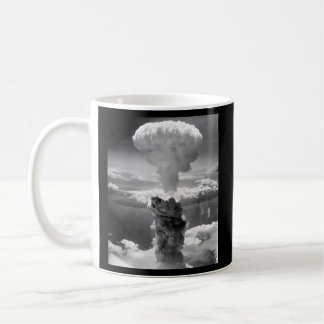 Mug Nuage nucléaire de la bombe atomique contre les es