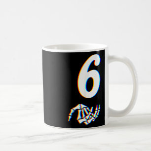 Mug Numéro 6 correspondant au mème de la main de squel