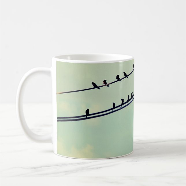 Mug Oiseaux sur fil, ciel bleu vintage. (Gauche)