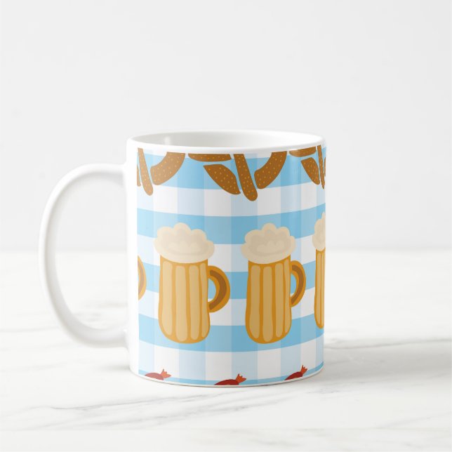 Mug Oktoberfest : bière, bretzel, motif de saucisses (Gauche)