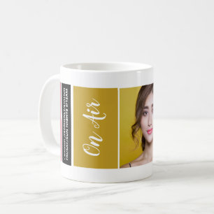 Mug On Air - Podcaster Photo - Retro Podcast Advert