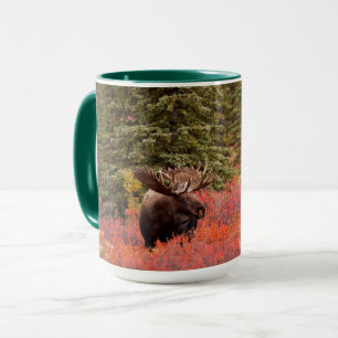 Mug Orignal debout dans le bouleau nain rouge