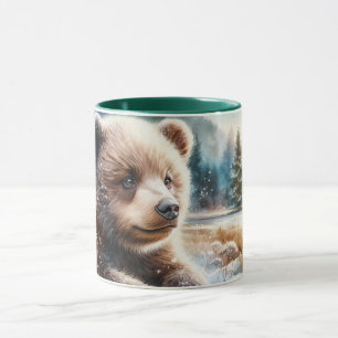 Mug Ours Brun Petit dans la Neige d'Hiver et les Pins