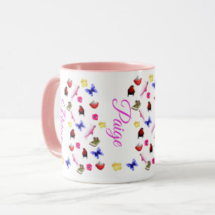 Mug Paige, nom avec des lapins, perroquets, papillons,