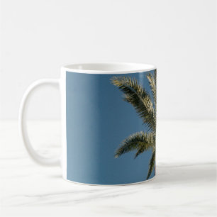 Mug Palmier vert sous ciel bleu le matin