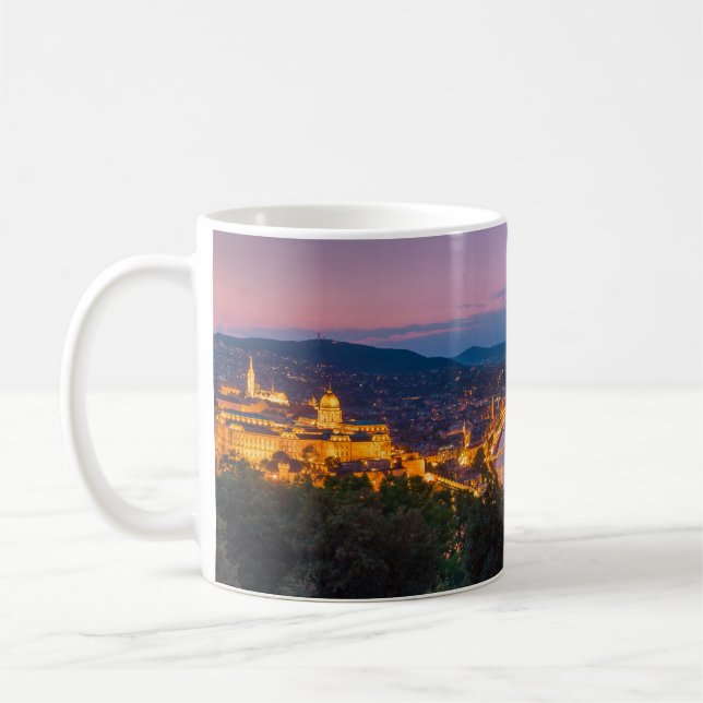 Mug Panoramique Budapest Skyline en Hongrie la nuit (Gauche)