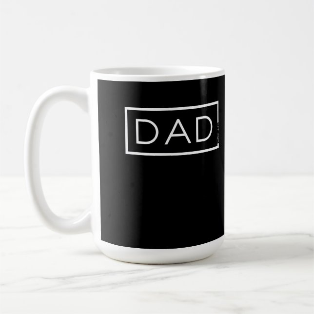 Mug Papa 2024 Chargement Père 2024 Nouveau Papa Est. 2 (Gauche)