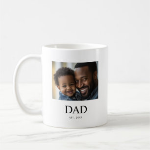 Mug Papa a établi une photo simple en noir et blanc