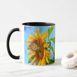 Mug Papillon monarque sur un tournesol du Kansas