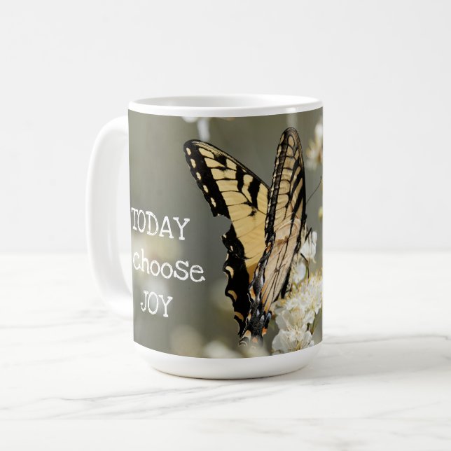 Mug Papillon sur Floral : Aujourd'hui je choisis Joy C (Devant gauche)