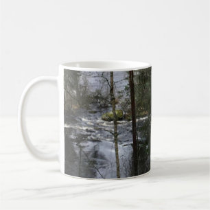 Mug Paysage de l'eau courante en Finlande