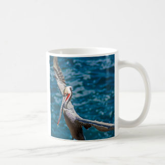 MUG PÉLICAN EN VOL