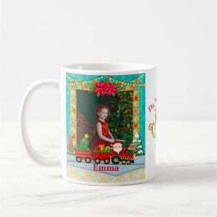 Mug Père Noël dans un train avec des cadeaux et un arb