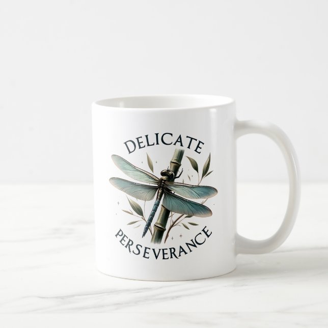 Mug Persévérance délicate - libellule artistique (Droite)