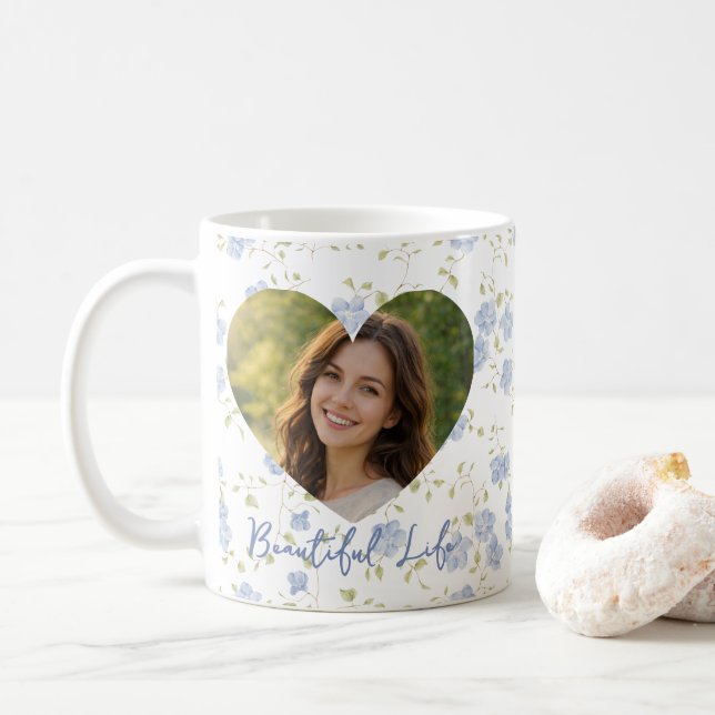 Mug Personalized Photo – Floral Heart Design, Soft Pas (Avec donut)