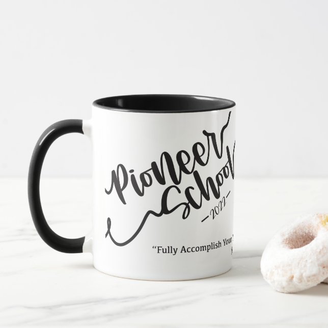 Mug personnalisé de l'école Pioneer 2022 (Avec donut)