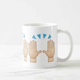 Mug Personne soulevant les deux mains dans la