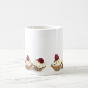 Mug petits gâteaux avec des framboises