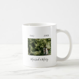 Mug Photo de couple marié et joyeux