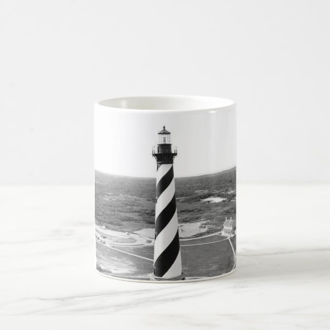 Mug Photo noire et blanche de phare du Cap Hatteras (Centre)