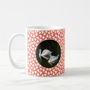 Mug Photo Swans avec un arrière - plan triangulaire