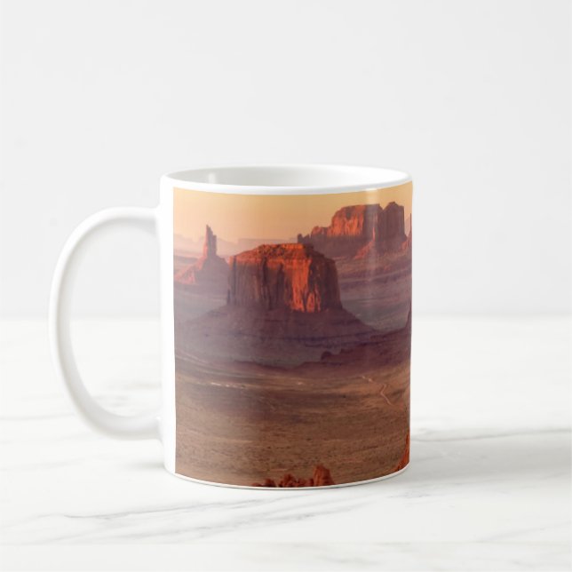 Mug pittoresque de la vallée du Monument, Arizona (Gauche)