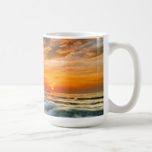 Mug Plage de Manyar au lever de soleil