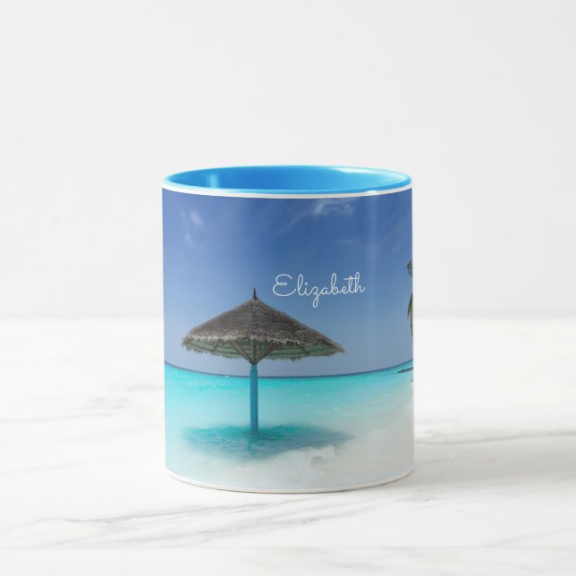Mug Plage tropicale pittoresque avec parapluie de chau (Centre)