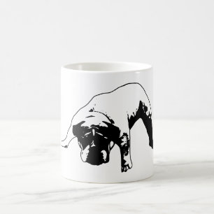 Mug Posture de bouledogue en ombre chinoise en monochr