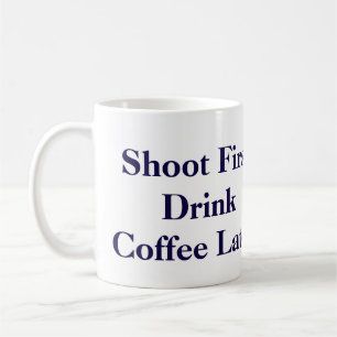 Mug Pousse de Carlton Lasiter la "d'abord" attaquent