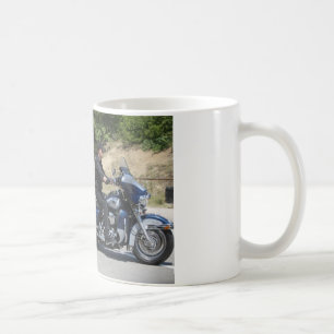 Mug Poutine monte un tricycle !