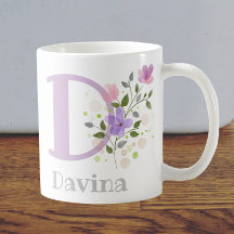 Premier nom initial plus Davina avec fleurs