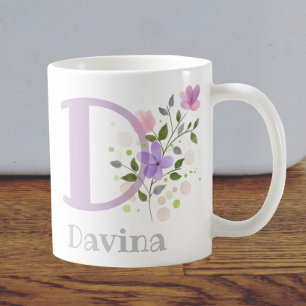 Mug Premier nom initial plus Davina avec fleurs