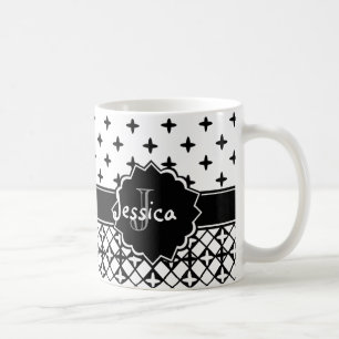 Mug Quatrefoil blanc noir décoré d'un monogramme