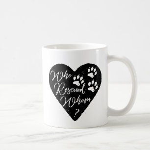 Mug Qui a secouru qui les empreintes de pattes de