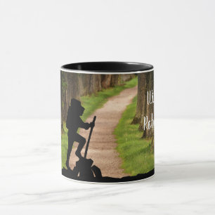 Mug Randonneur avec sentier forestier et boussole pers