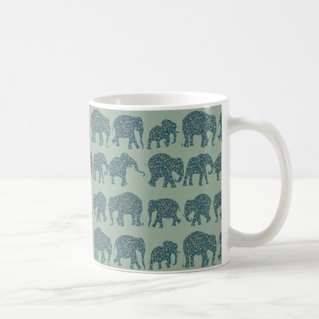 Mug Rangées des éléphants de Paisley sur Sage Green Co (Droite)