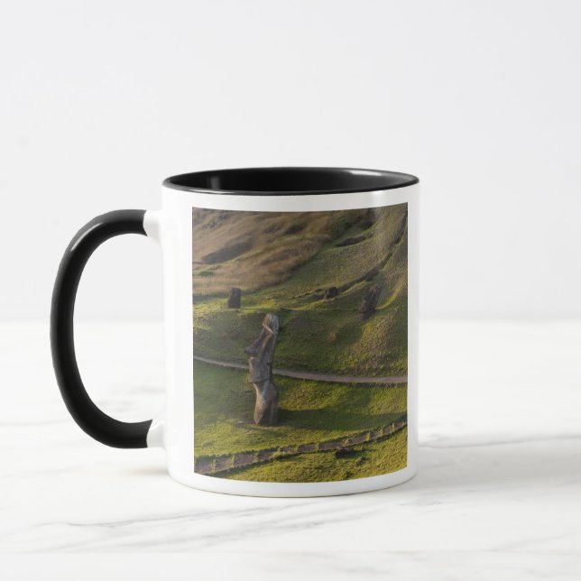 Mug Rano Raraku, Rapa Nui, Île de Pâques, Chili (Gauche)