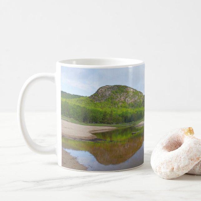 Mug Réflexion sur la tête à Sand Beach (Avec donut)